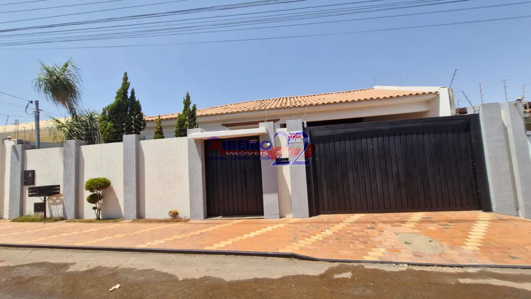 Casa à venda no bairro Lago das Mansões Silva Leão