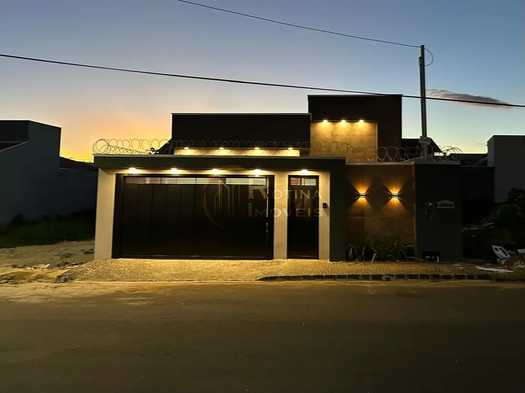 Casa à venda no bairro Copacabana I