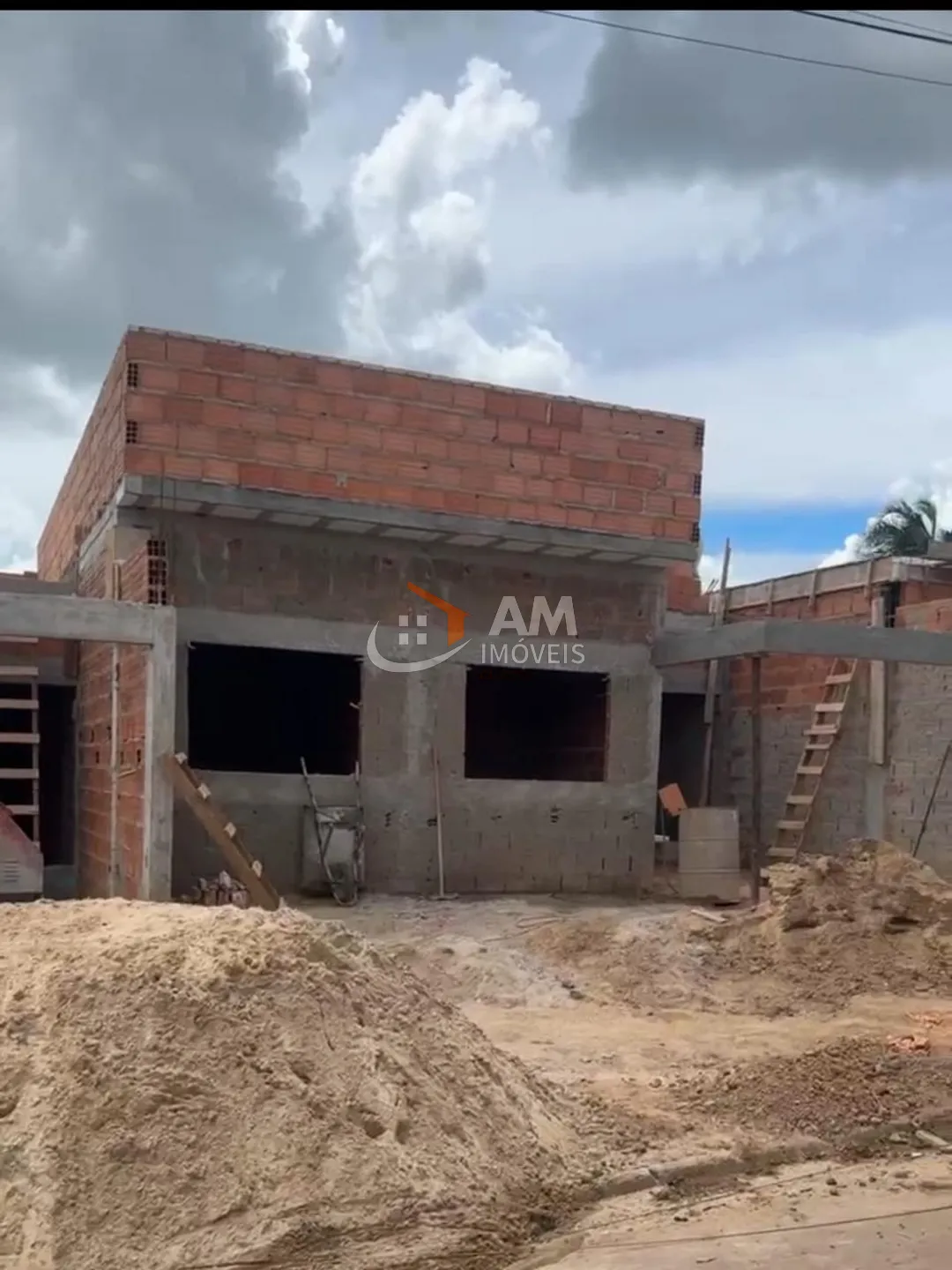 Casa à venda no bairro Goianiense II