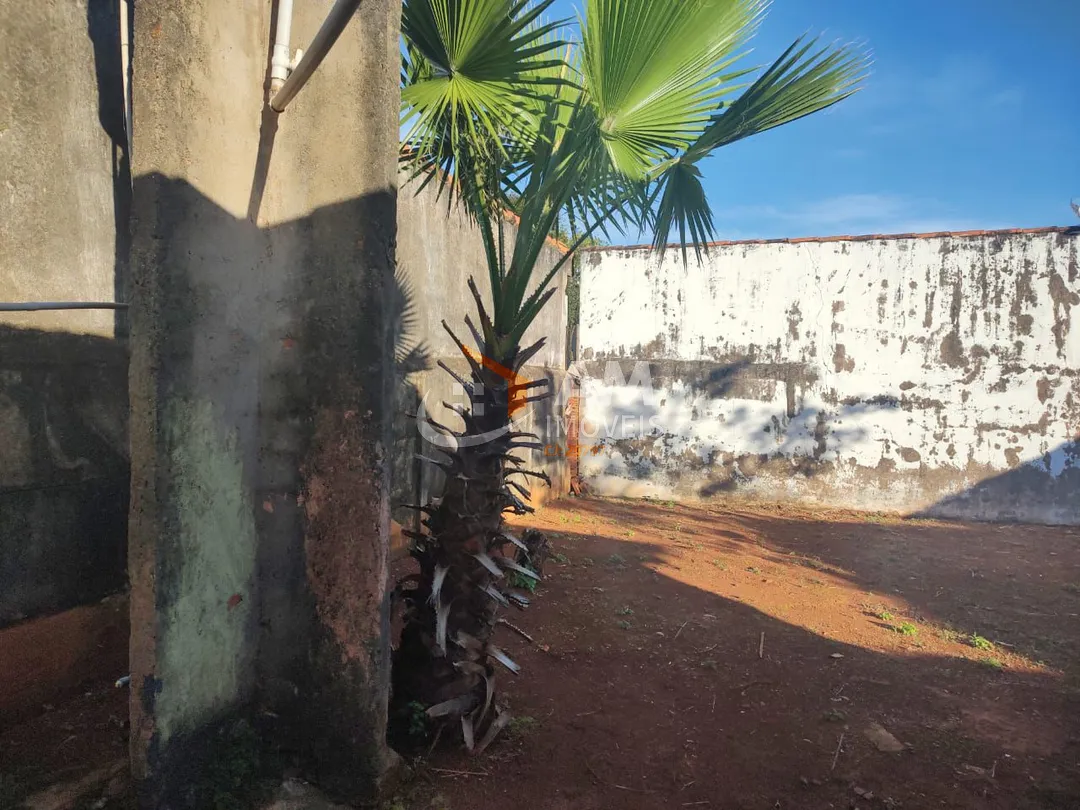 Casa à venda no bairro Santa Terezinha