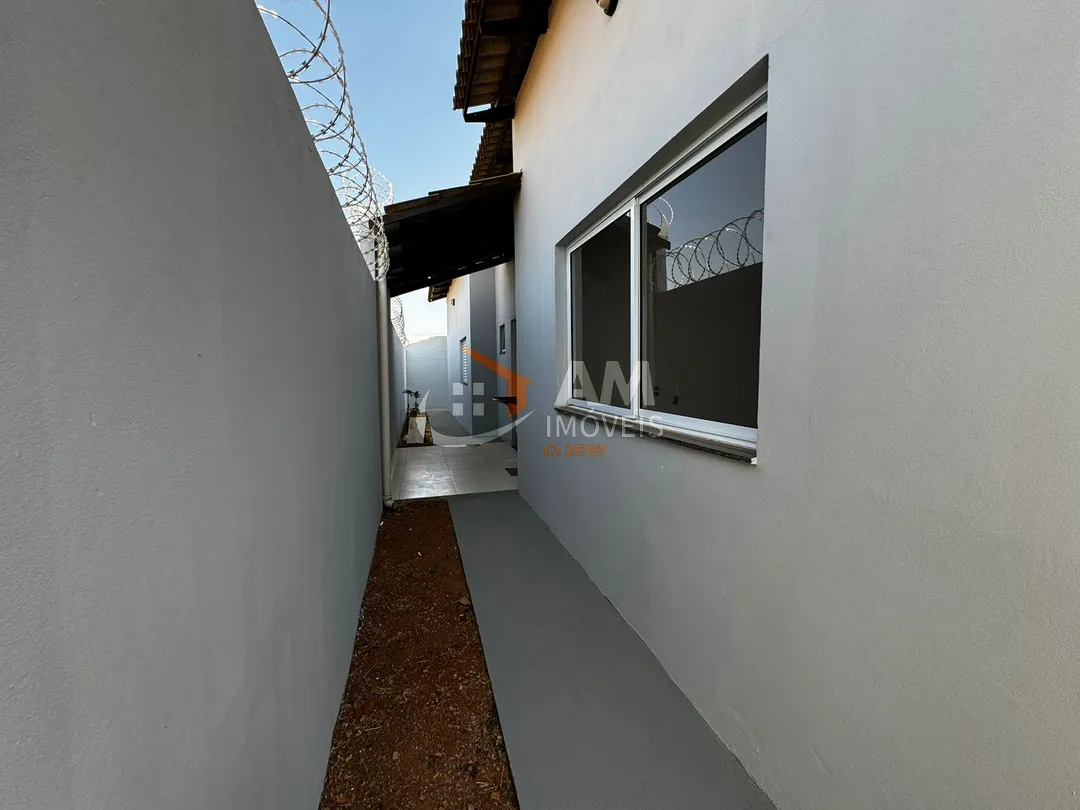 Casa à venda no bairro Santa Mônica