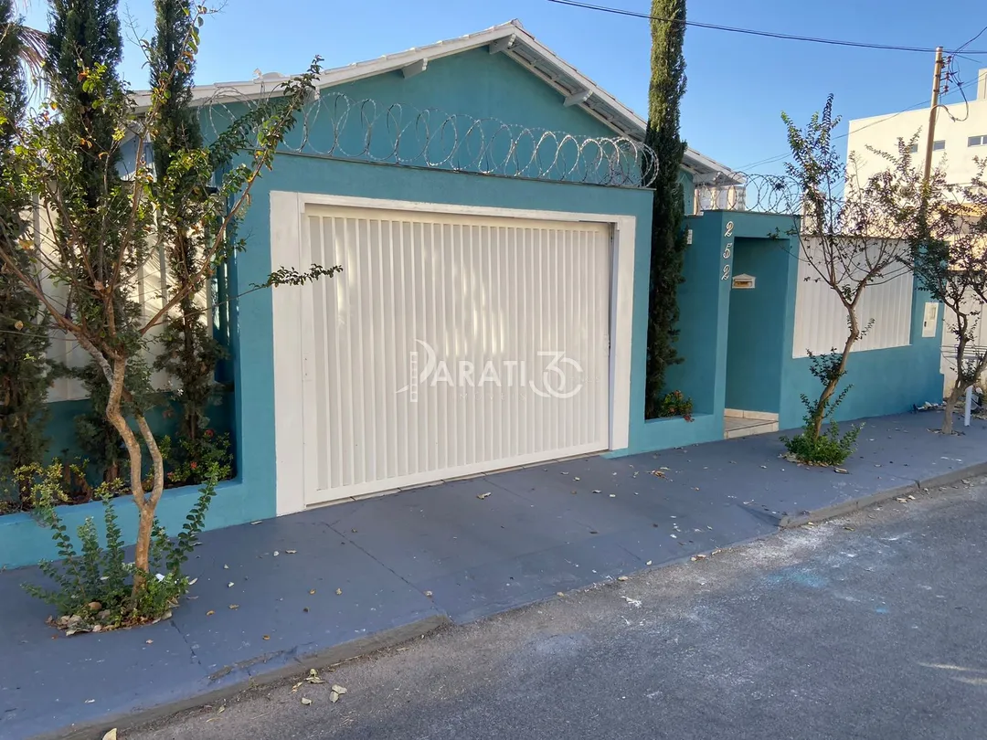 Casa à venda no bairro Mãe de Deus