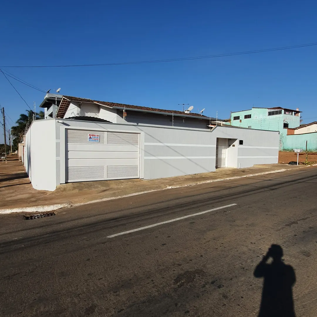 Casa à venda no bairro Santa Cruz