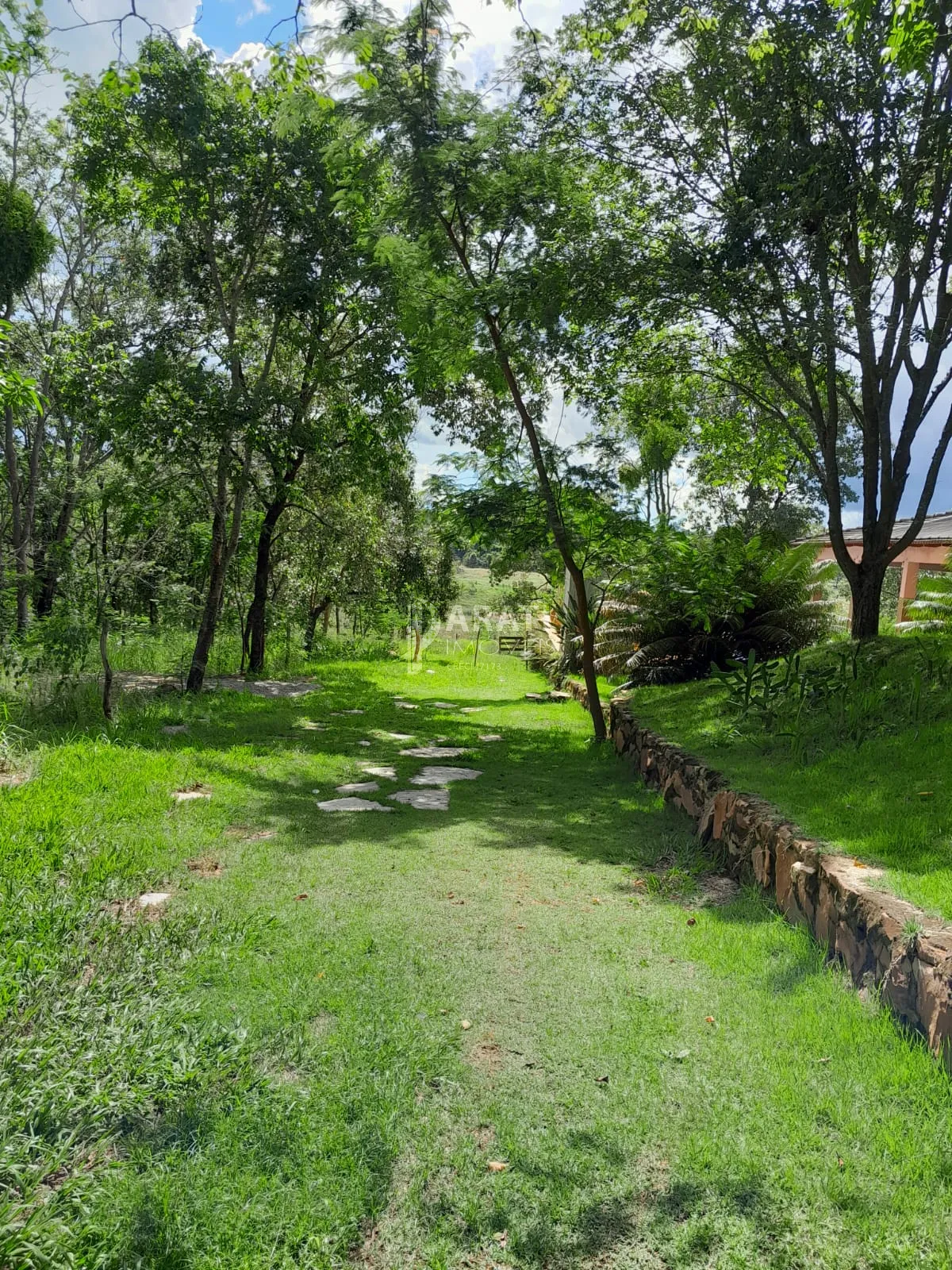 Chácara à venda no bairro Lago Azul