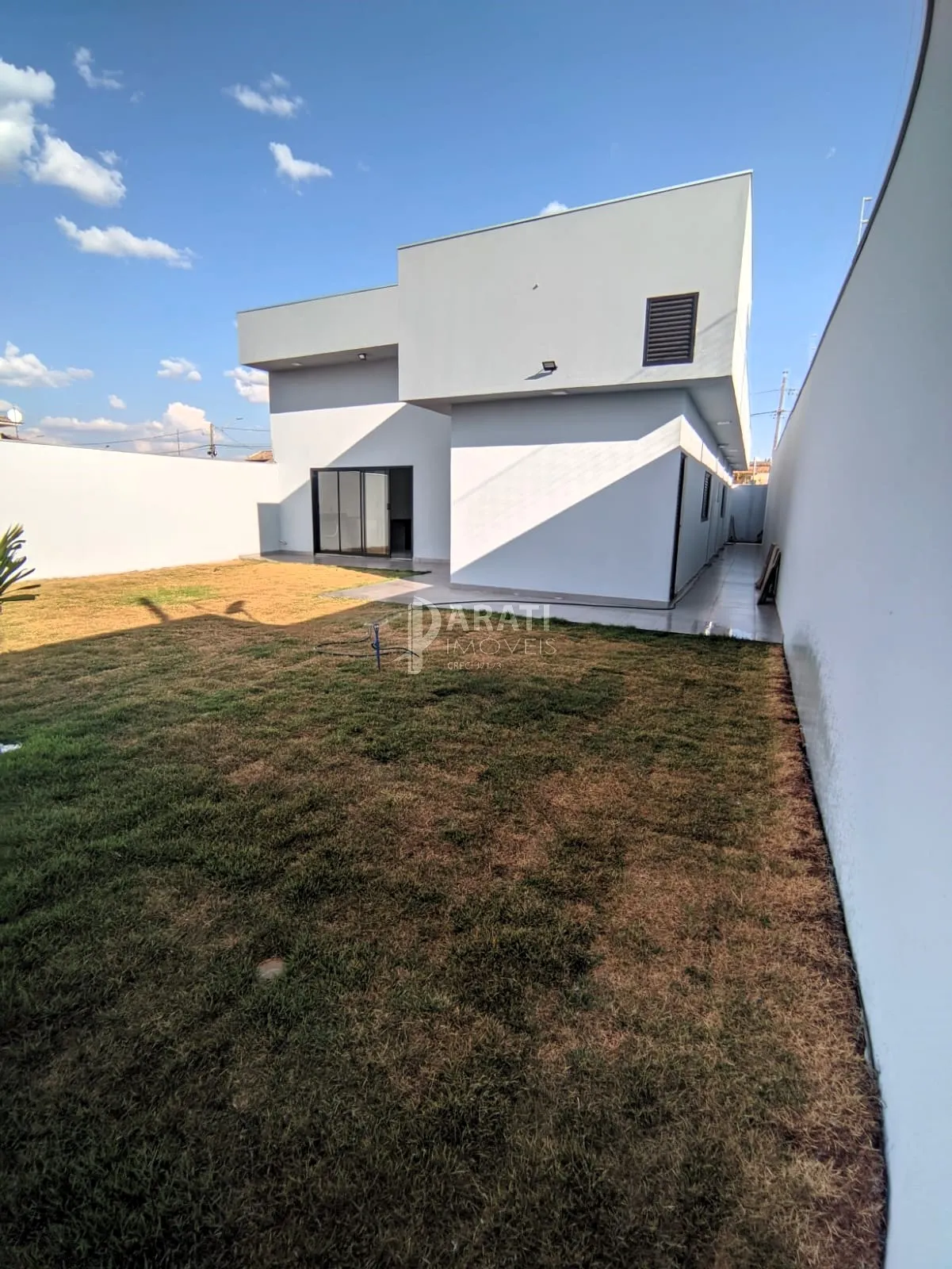 Casa à venda no bairro Jardim Florença