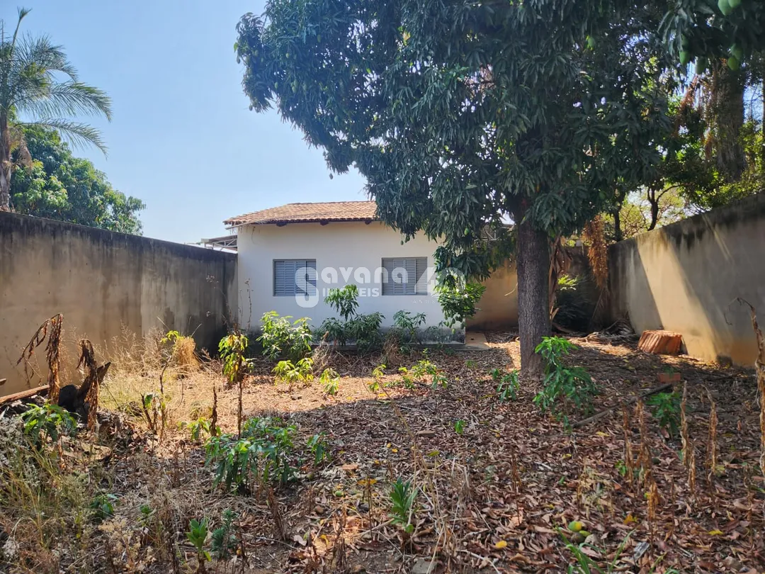 Casa à venda no bairro Centro