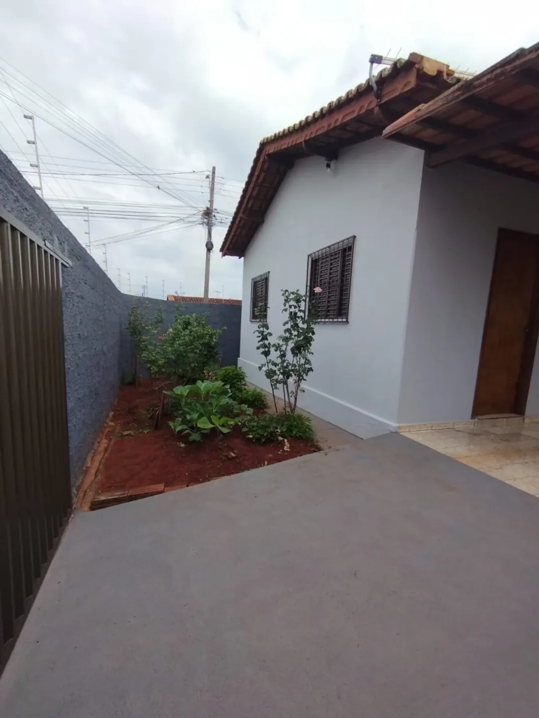 Casa para alugar no bairro Santa Terezinha