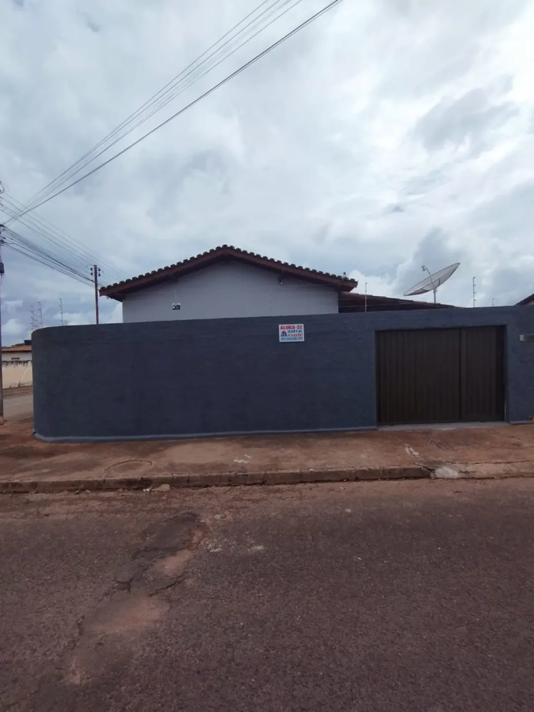 Casa para alugar no bairro Santa Terezinha